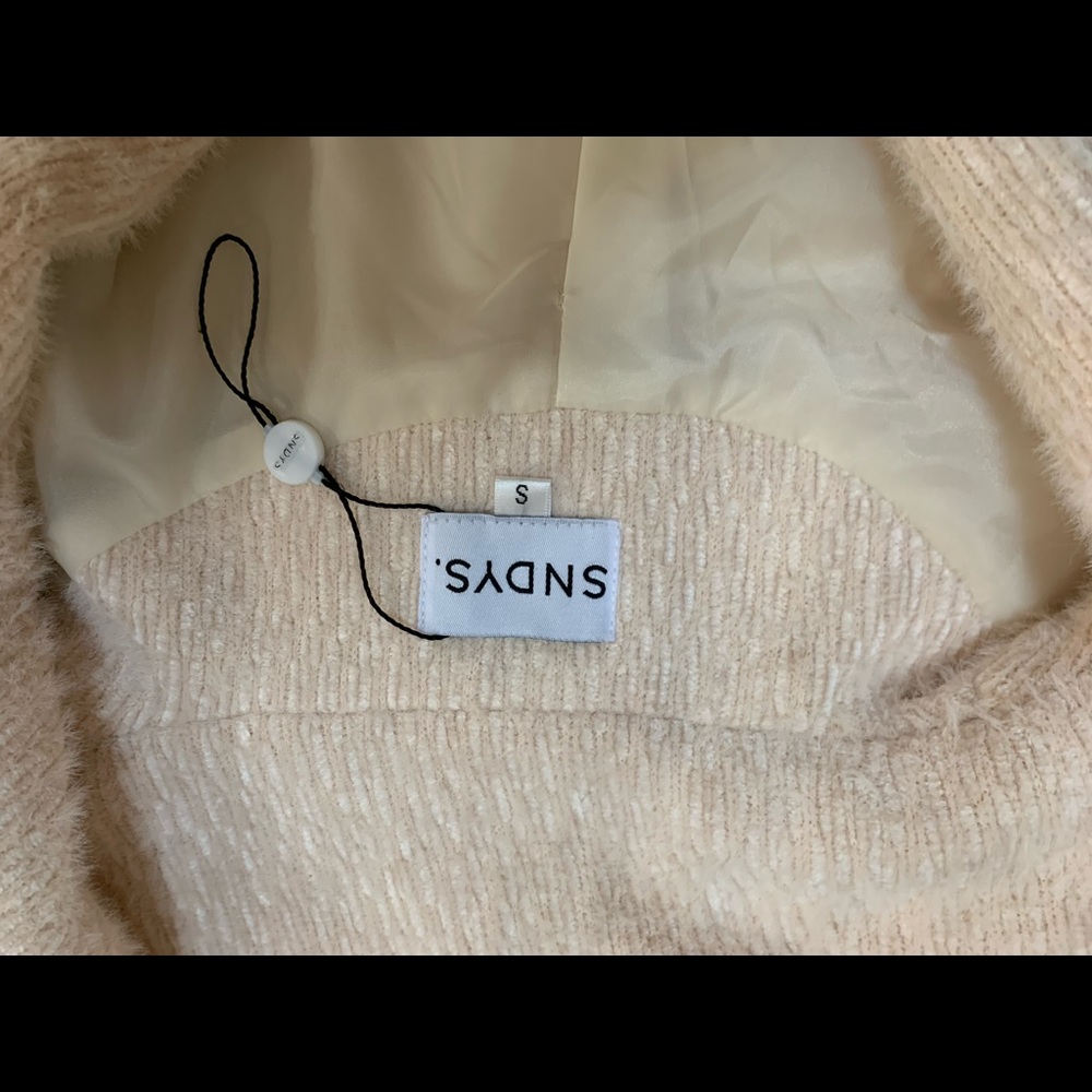 Sndys coat in cream - Picture 8 of 8